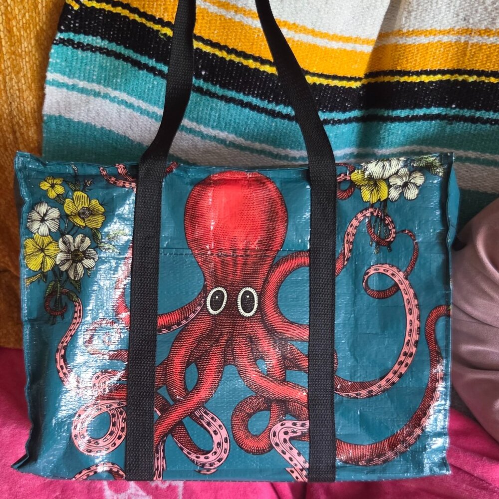 Tote bag